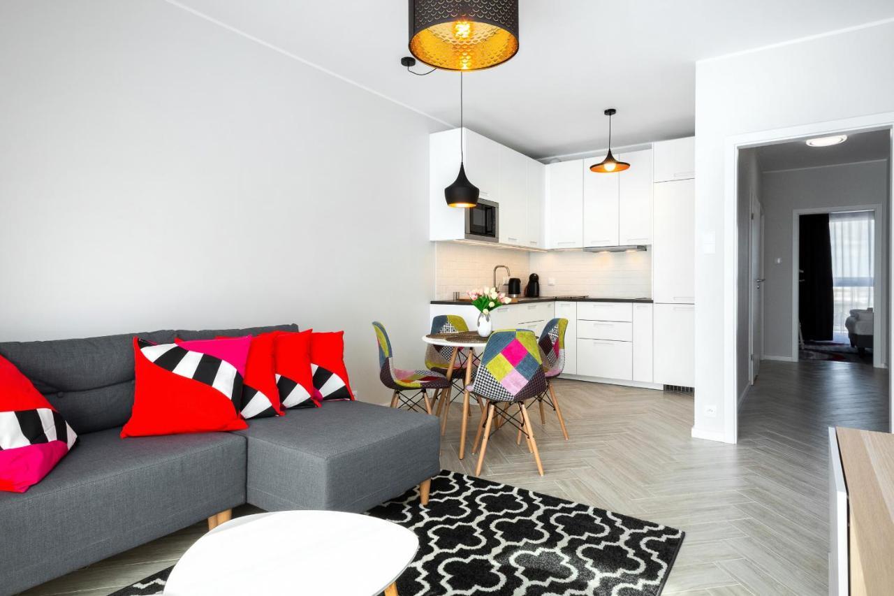 Apartments Rondo Wiatraczna By Noclegi Renters วอร์ซอ ภายนอก รูปภาพ
