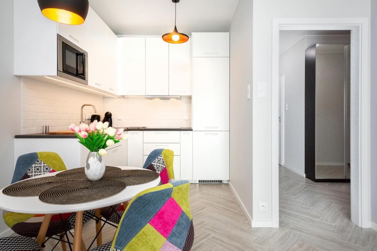 Apartments Rondo Wiatraczna By Noclegi Renters วอร์ซอ ภายนอก รูปภาพ