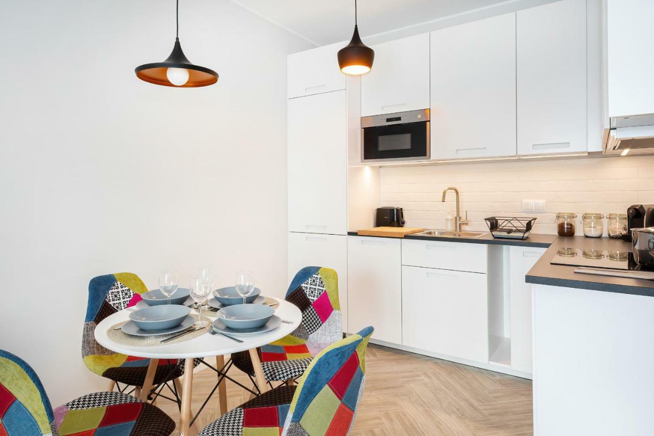 Apartments Rondo Wiatraczna By Noclegi Renters วอร์ซอ ภายนอก รูปภาพ