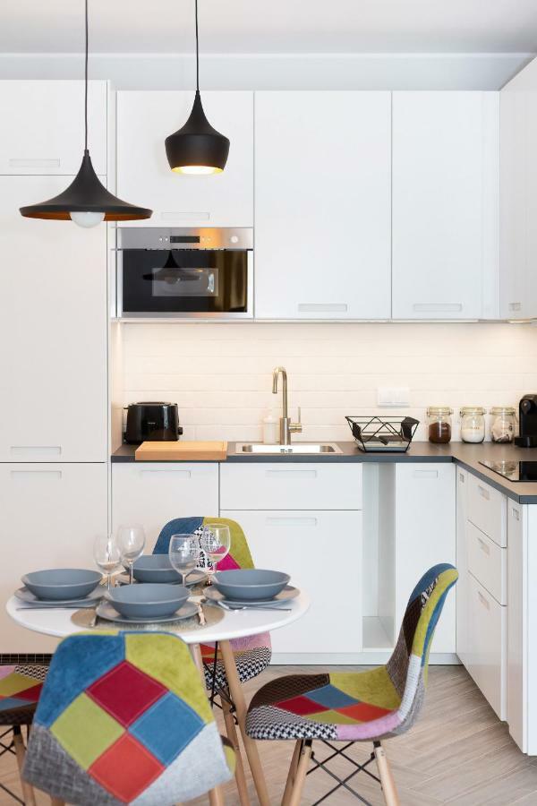 Apartments Rondo Wiatraczna By Noclegi Renters วอร์ซอ ภายนอก รูปภาพ